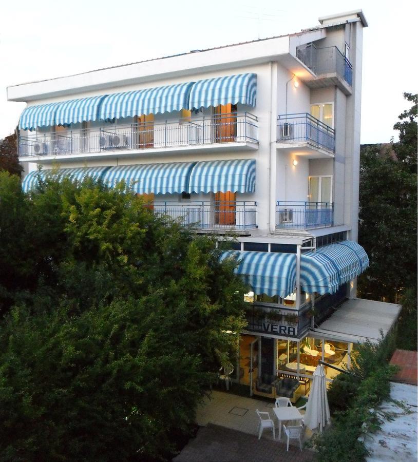 Hotel Vera Riccione Eksteriør billede